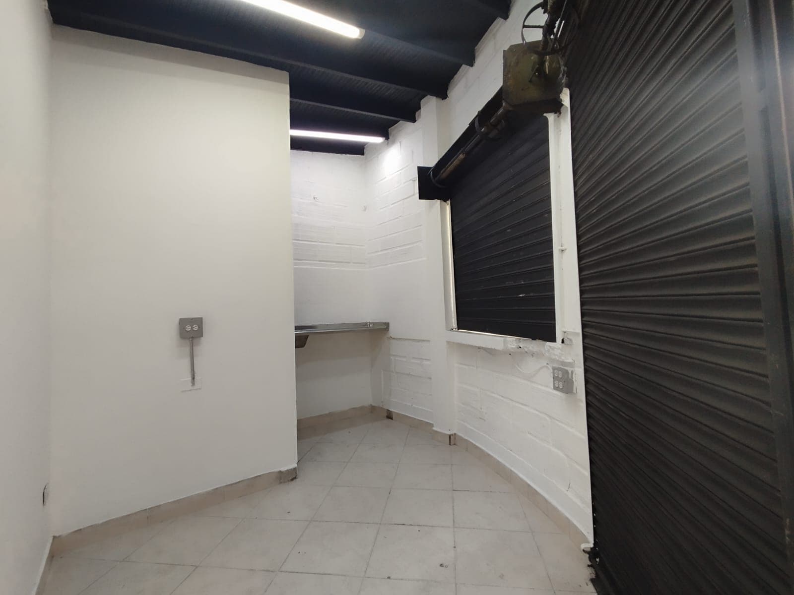 Local en arriendo en La Candelaria, Centro, Medellín — foto 5 de 12