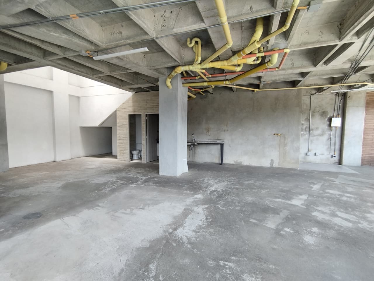 Local en arriendo en Glorieta Pilsen, Itagui — foto 4 de 12