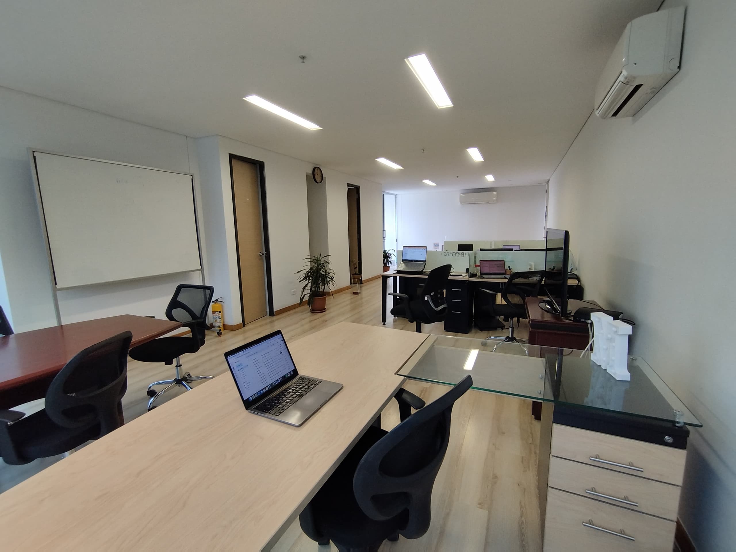 Oficina en arriendo en Manila, El Poblado, Medellín — foto 3 de 12