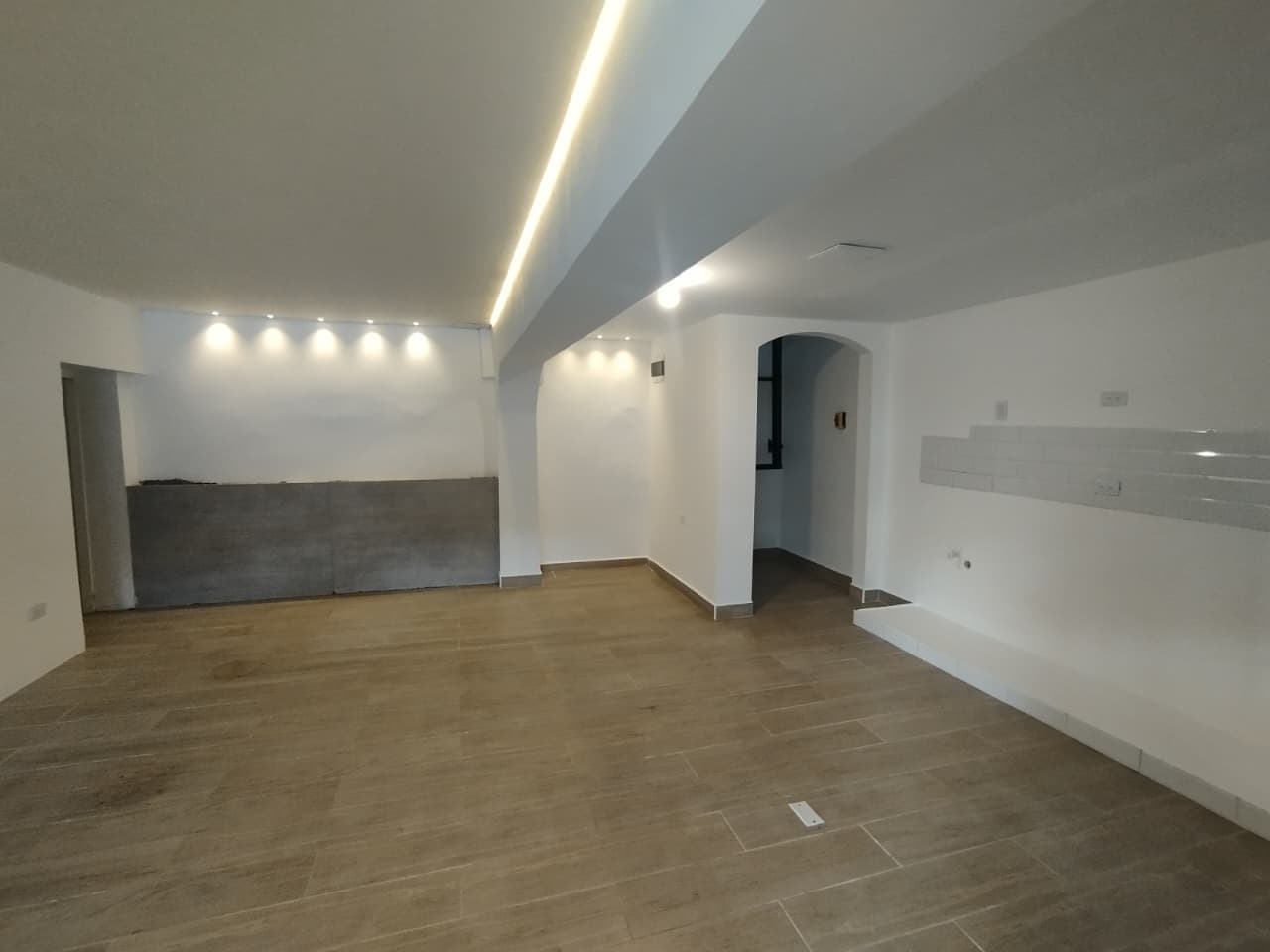 Casa Comercial en arriendo en Provenza, El Poblado, Medellín — foto 1 de 20