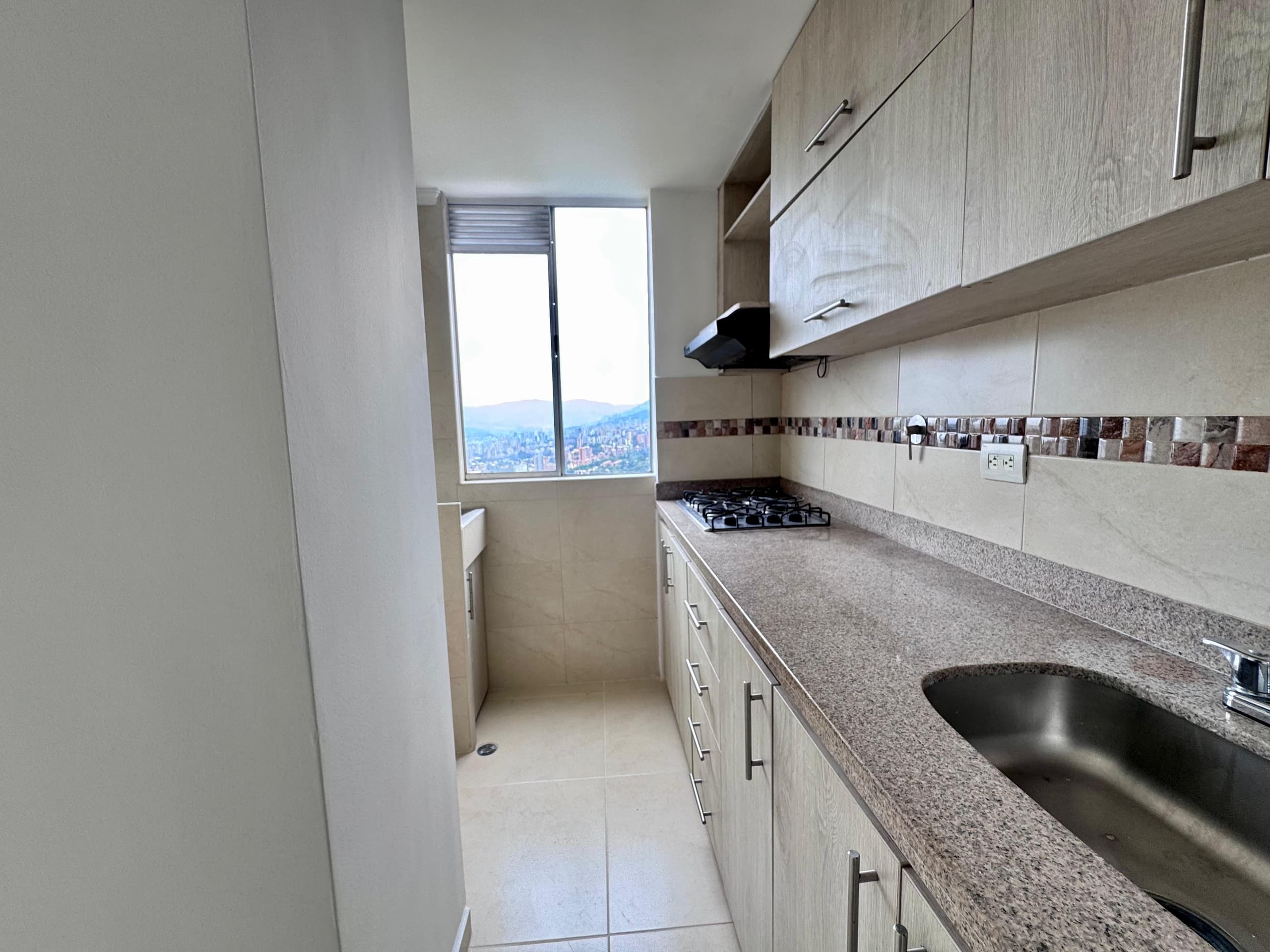 Apartamento en arriendo en La Mina, Envigado — foto 4 de 17