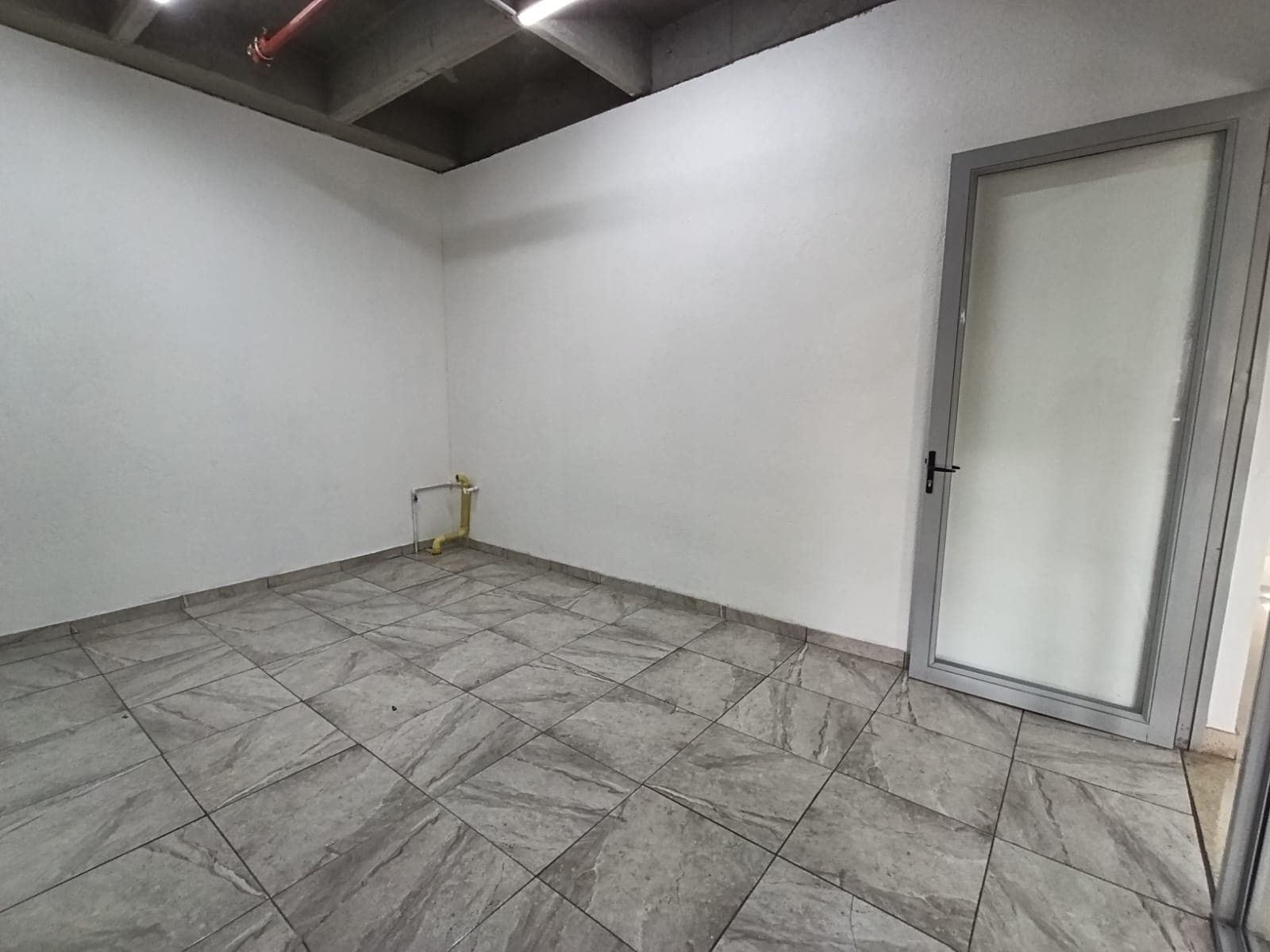 Local en arriendo en Bombona, Centro, Medellín — foto 4 de 15