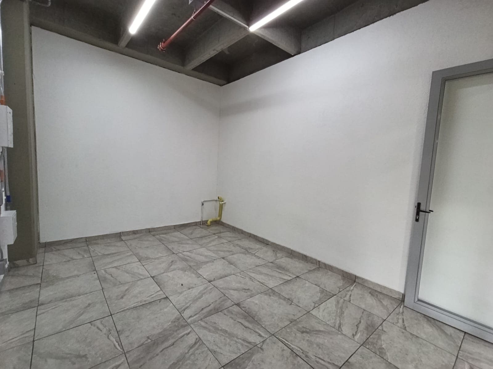 Local en arriendo en Bombona, Centro, Medellín — foto 5 de 15