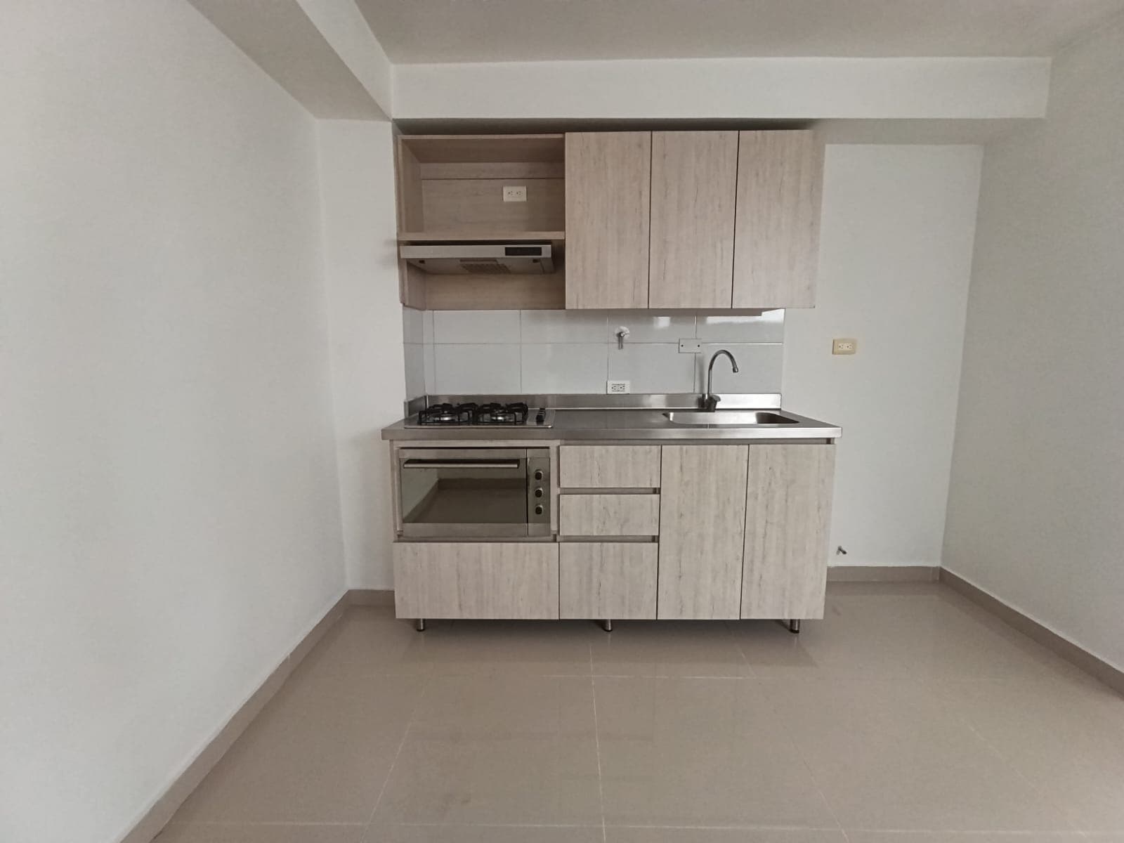 Apartamento en arriendo en Barrio Mesa, Envigado — foto 3 de 13