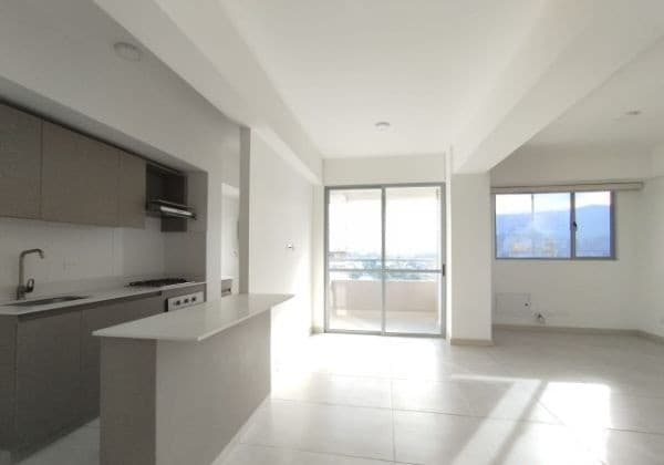 Apartamento en arriendo en Jardines, Envigado — foto 1 de 20