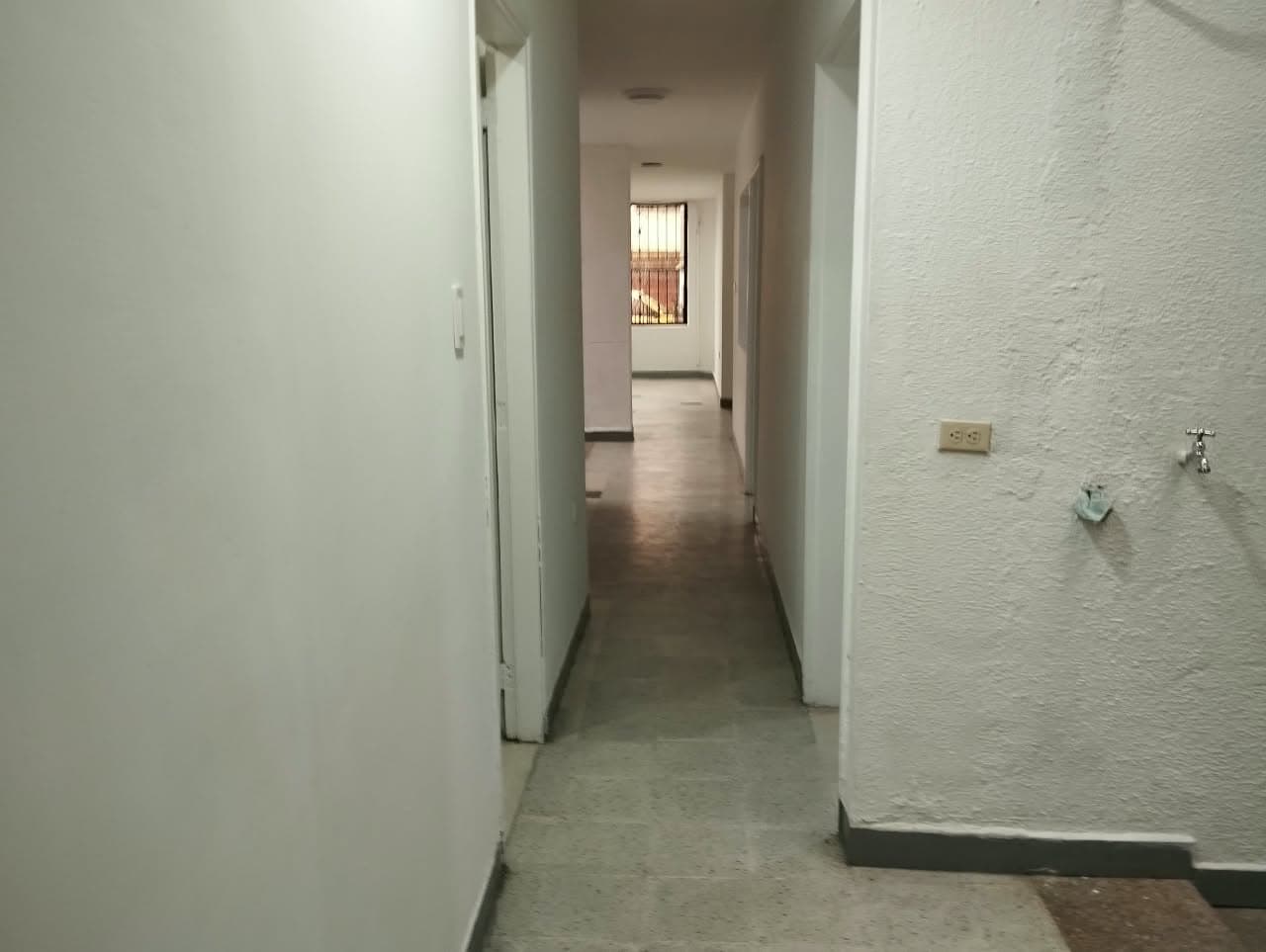 Casa Comercial en arriendo en La Floresta, La America, Medellín — foto 2 de 17