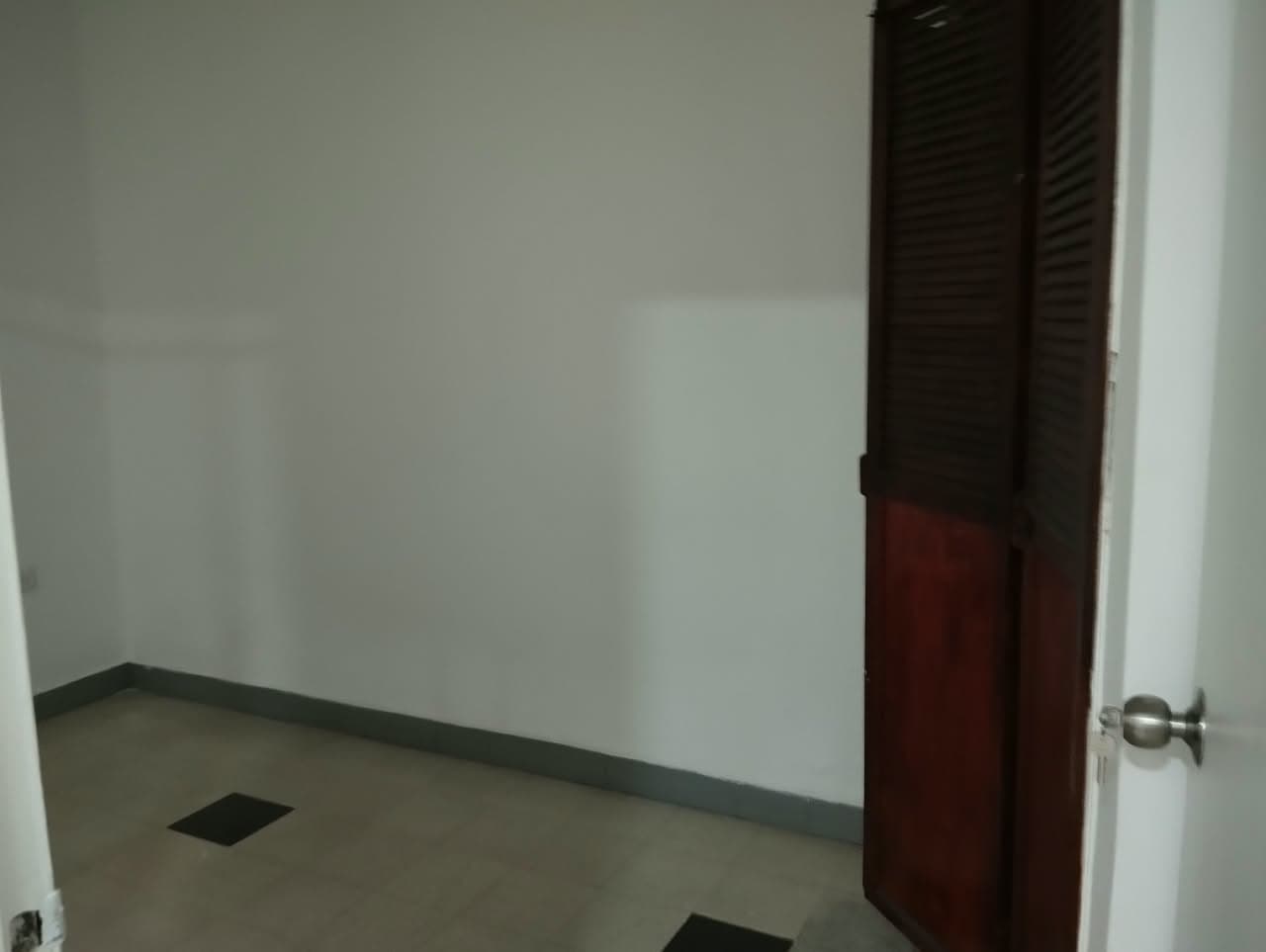 Casa Comercial en arriendo en La Floresta, La America, Medellín — foto 3 de 17