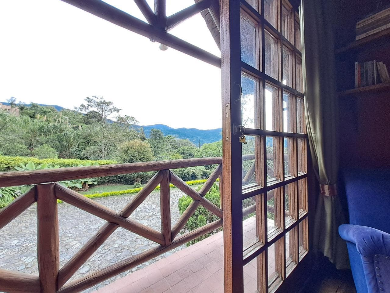 Casa Vivienda en arriendo en Loma Del Escobero, Envigado — foto 2 de 20