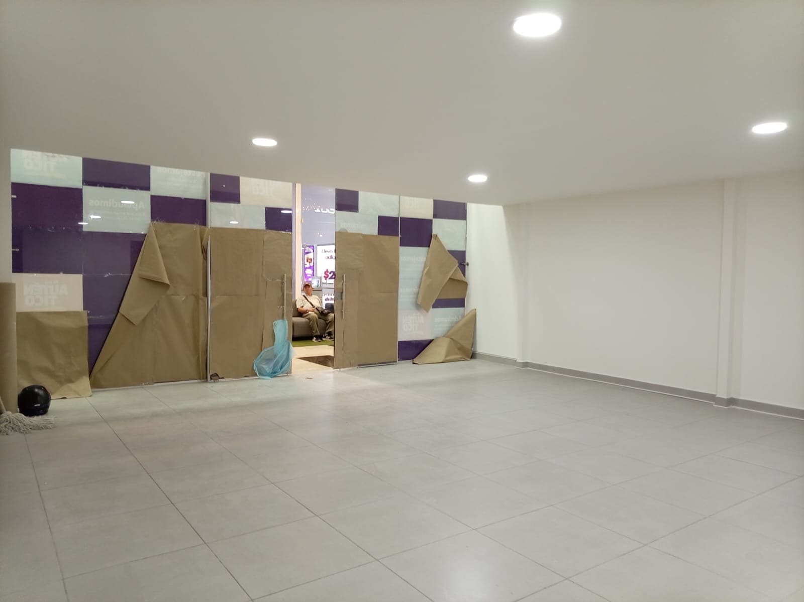 Local en arriendo en Caribe, Centro, Medellín — foto 5 de 14