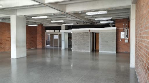 Local en arriendo en Santa Fé, Guayabal, Medellín — foto 2 de 12