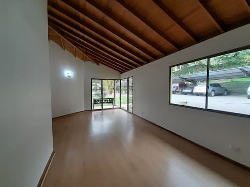 Casa Vivienda en arriendo en Loma Del Chocho, Envigado — foto 5 de 20
