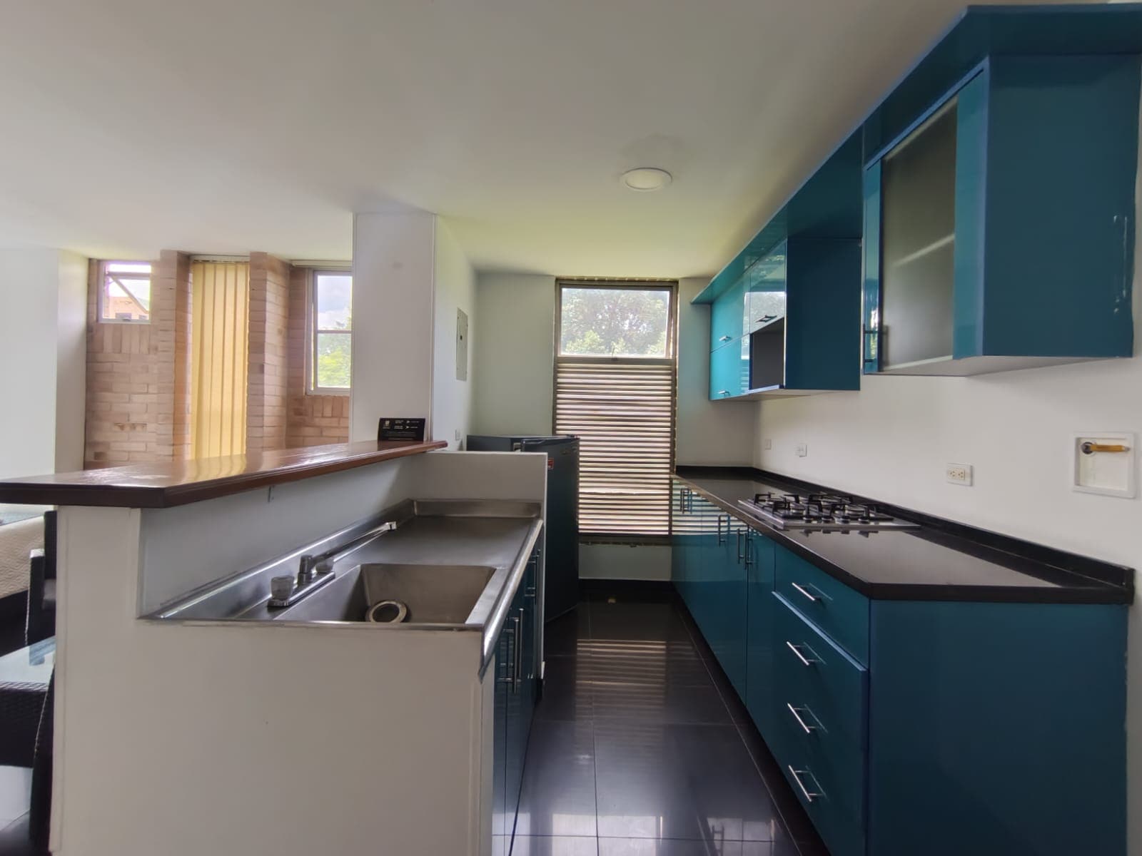 Apartaestudio en arriendo en Estadio, Laureles, Medellín — foto 1 de 10