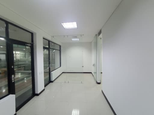 Local en arriendo en Los Balsos, El Poblado, Medellín — foto 3 de 18