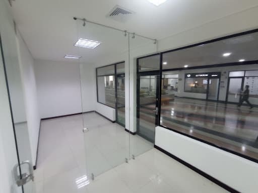 Local en arriendo en Los Balsos, El Poblado, Medellín — foto 5 de 18