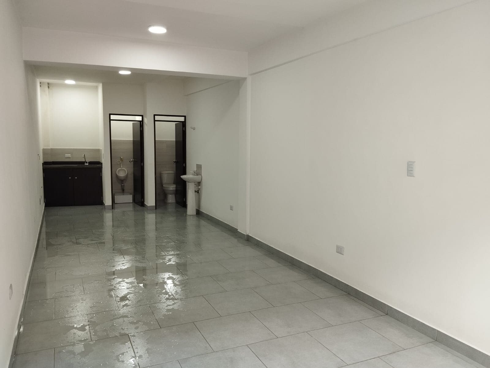 Local en arriendo en La Candelaria, Centro, Medellín — foto 3 de 13