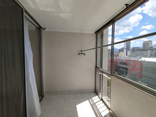 Apartamento en arriendo en Centro, Medellín — foto 1 de 19