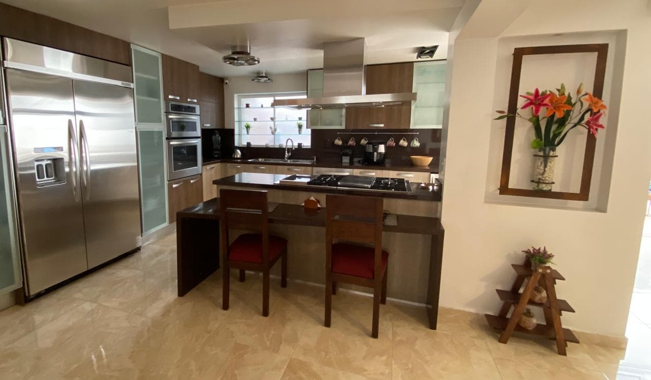 Casa Comercial en arriendo en Laureles, Medellín — foto 5 de 13