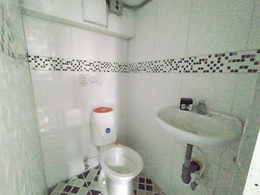 Local en arriendo en La Candelaria, Centro, Medellín — foto 3 de 8