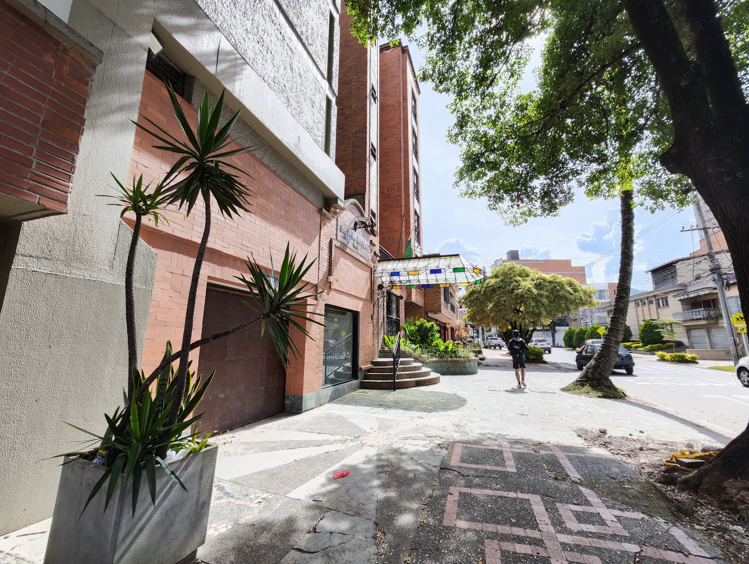 Local en arriendo en La Floresta, La America, Medellín — foto 1 de 10