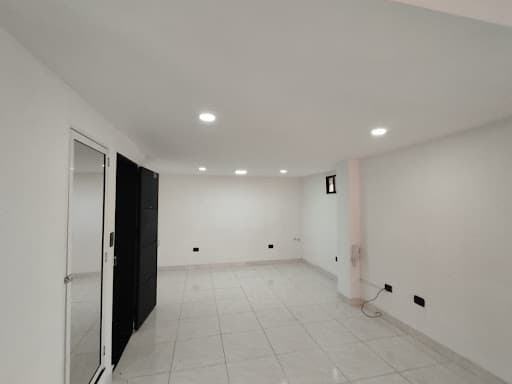 Oficina en arriendo en La Candelaria, Centro, Medellín — foto 2 de 12