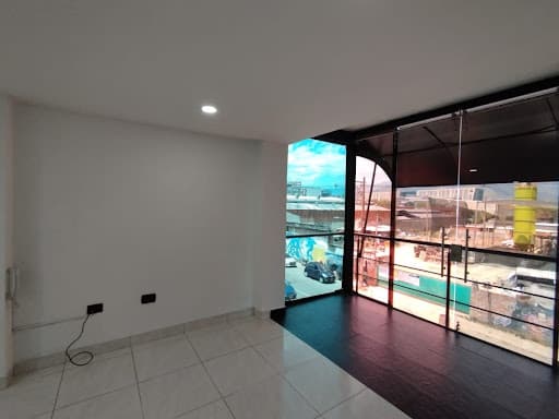 Oficina en arriendo en La Candelaria, Centro, Medellín — foto 3 de 12