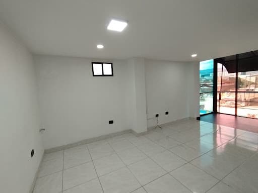Oficina en arriendo en La Candelaria, Centro, Medellín — foto 5 de 12