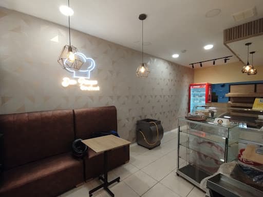 Bodega en arriendo en Manrique Central, Centro, Medellín — foto 3 de 20
