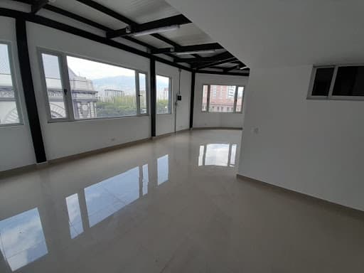 Local en arriendo en Centro, Medellín — foto 2 de 20