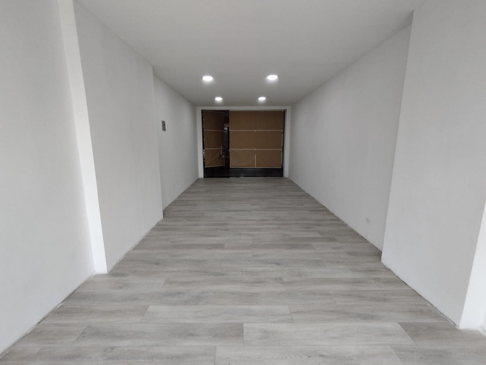 Local en arriendo en Milla De Oro, El Poblado, Medellín — foto 2 de 7