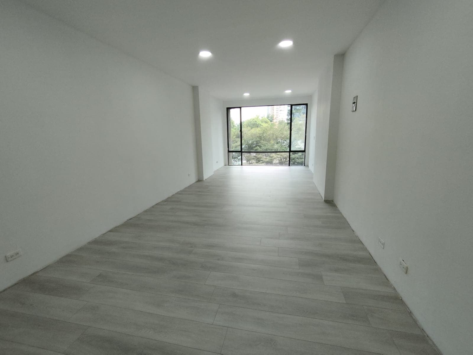 Local en arriendo en Milla De Oro, El Poblado, Medellín — foto 5 de 7