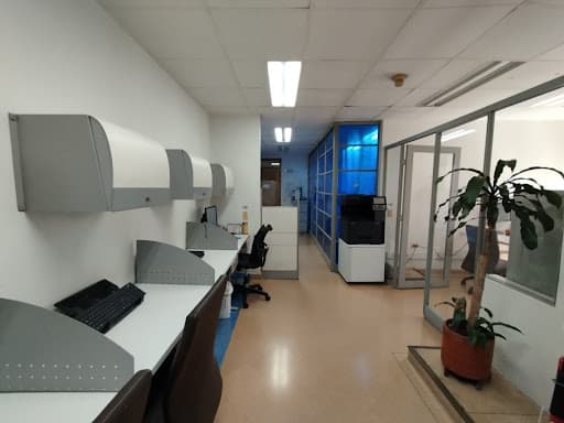 Oficina en arriendo en Milla De Oro, El Poblado, Medellín — foto 3 de 18