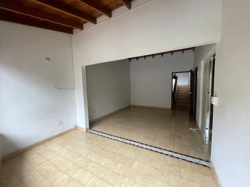 Casa Comercial en arriendo en La Palma, Belen, Medellín — foto 1 de 20