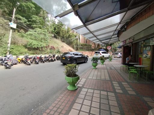 Local en arriendo en San Diego, El Poblado, Medellín — foto 1 de 6
