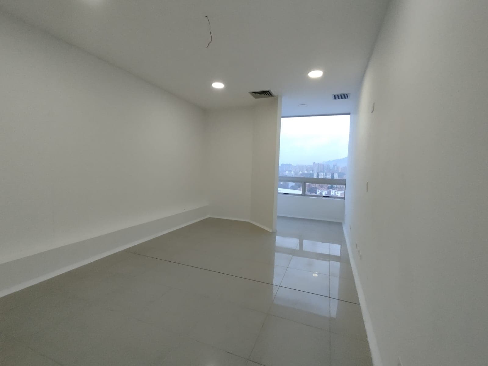 Oficina en arriendo en La Palma, Belen, Medellín — foto 1 de 10