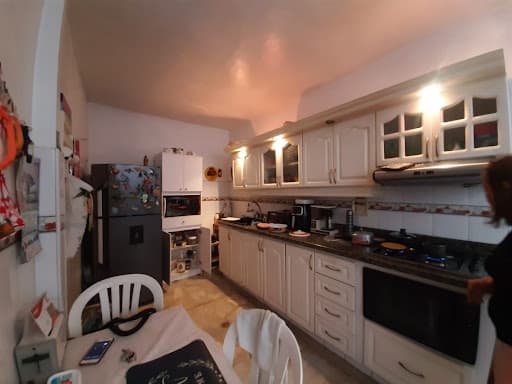 Casa Comercial en arriendo en San Joaquín, Laureles, Medellín — foto 2 de 13