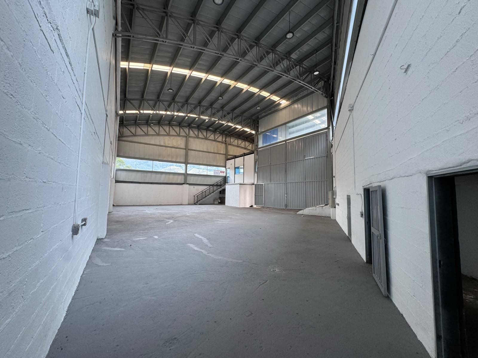 Bodega en arriendo en La Tablaza, La Estrella — foto 4 de 13