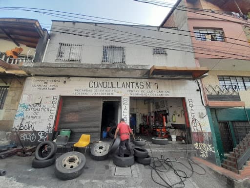 Bodega en arriendo en Buenos Aires, Centro, Medellín — foto 1 de 8