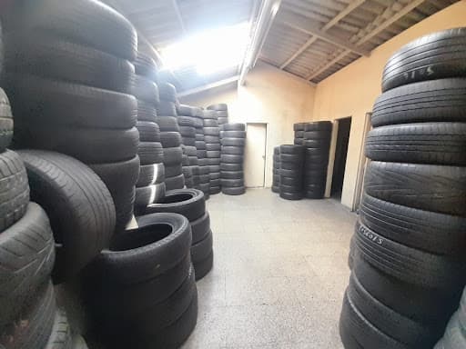 Bodega en arriendo en Buenos Aires, Centro, Medellín — foto 2 de 8