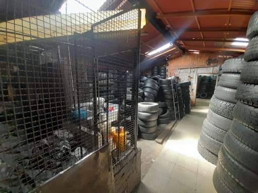 Bodega en arriendo en Buenos Aires, Centro, Medellín — foto 3 de 8