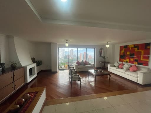 Apartamento en arriendo en Los Balsos, El Poblado, Medellín — foto 4 de 20