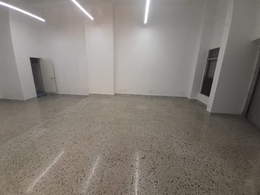 Local en arriendo en La Candelaria, Centro, Medellín — foto 2 de 10