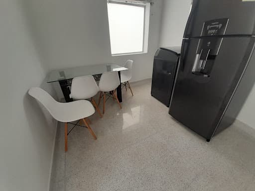 Oficina en arriendo en San Javier, Medellín — foto 3 de 4