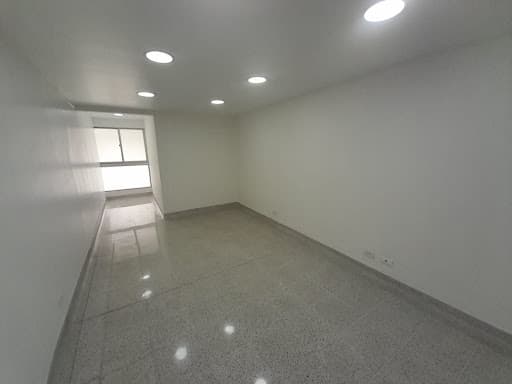 Oficina en arriendo en San Javier, Medellín — foto 4 de 6