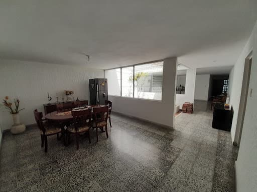 Casa Comercial en arriendo en Florida Nueva, Laureles, Medellín — foto 3 de 20