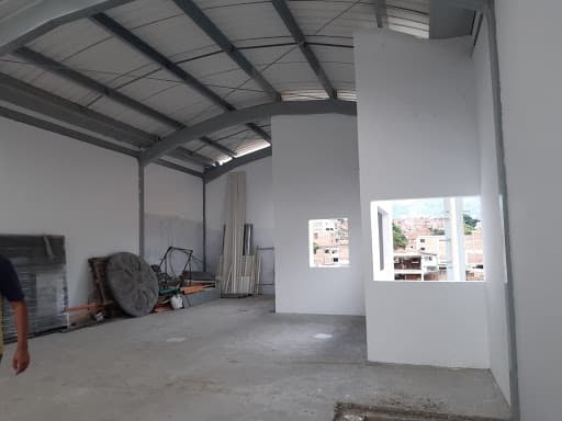 Bodega en arriendo en Barrio Mesa, Bello — foto 3 de 9