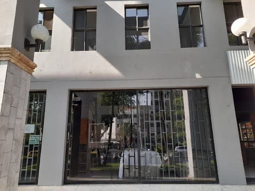 Local en arriendo en Laureles, Medellín — foto 1 de 20