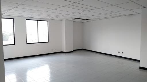Oficina en arriendo en Laureles, Medellín — foto 3 de 15