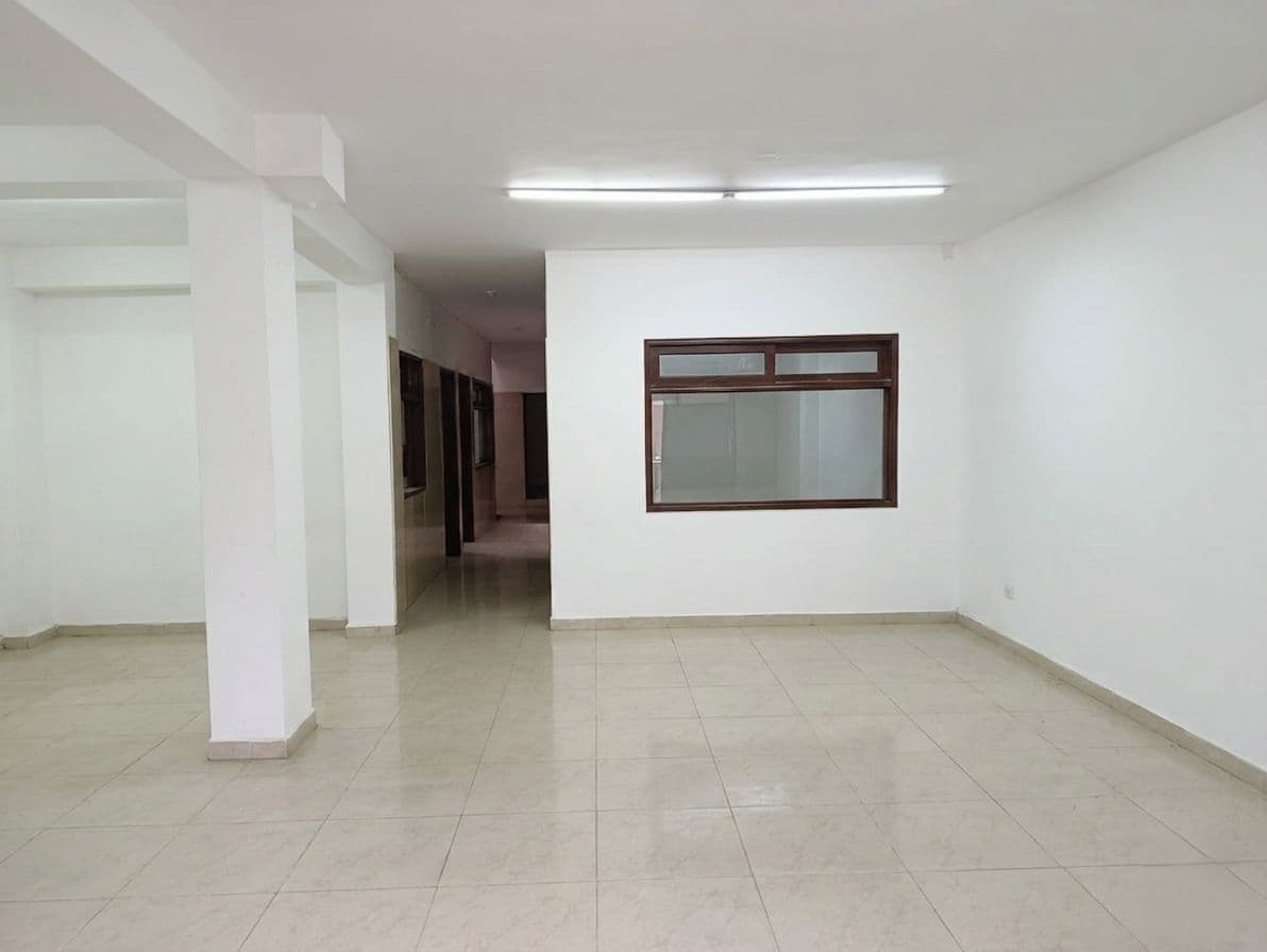 Local en arriendo en Simón Bolívar, La America, Medellín — foto 1 de 14