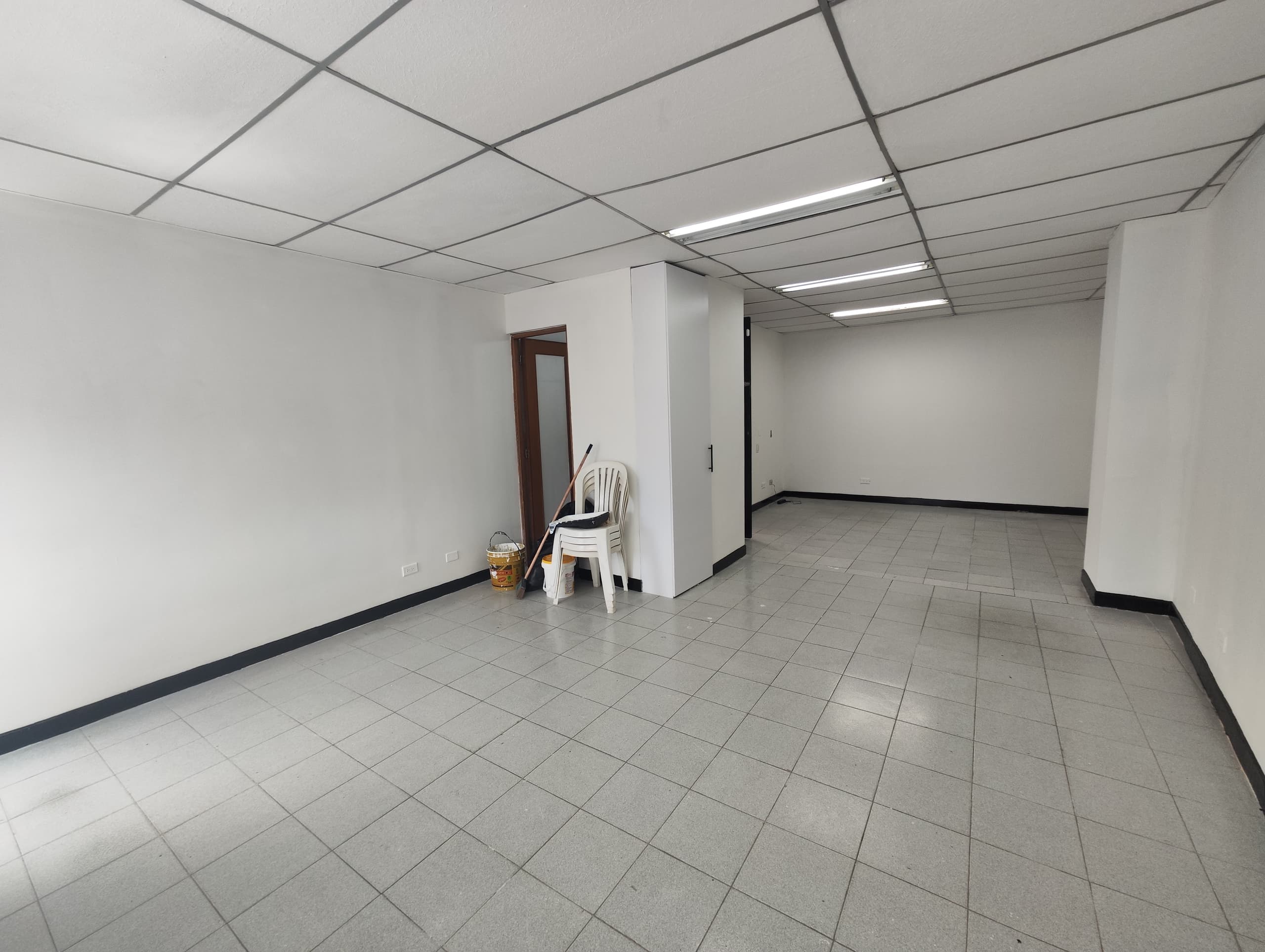 Oficina en arriendo en Laureles Medellín — foto 4 de 8