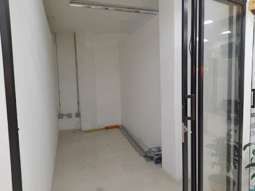 Local en arriendo en Copacabana — foto 1 de 14